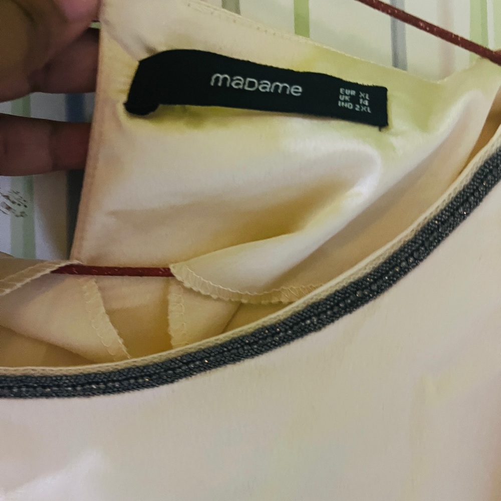 Madame cream top with pleated sleeves! - Picture 7 of 7